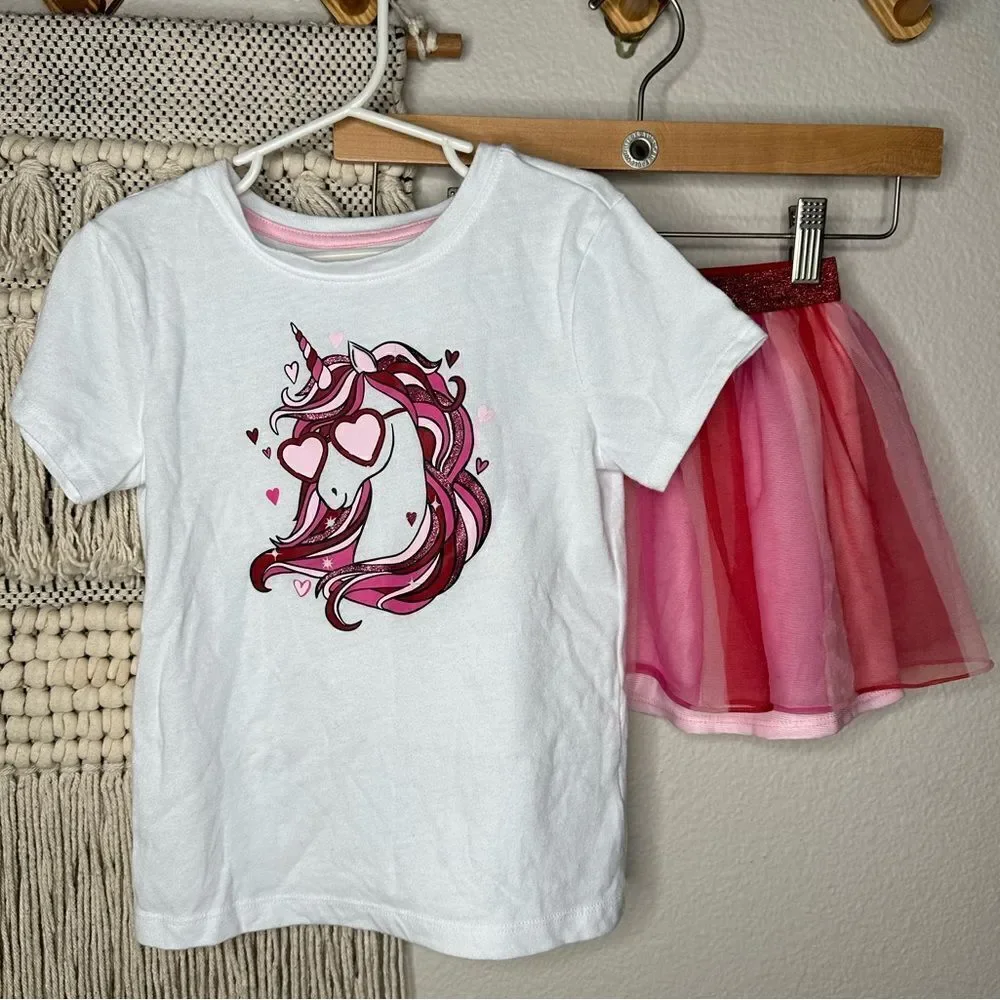 Girl’s Unicorn Valentine’s Day Tutu outfit